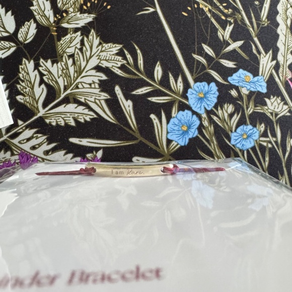 Rare Beauty Kit: Bracelet, Blush and Mascara - Picture 3 of 5